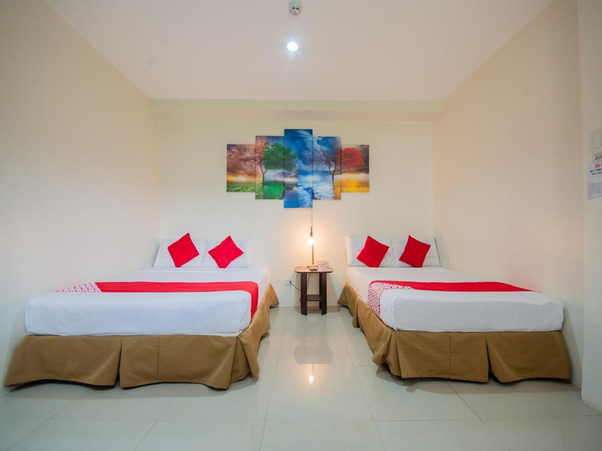 Oyo 707-908 Salinas Suites Cebu Exterior photo